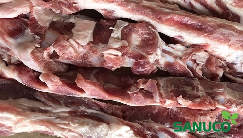 Sụn heo được biết đến là một trong những nguyên liệu có thể chế biến thành nhiều món ăn ngon. Vậy ăn sụn heo có tốt không? Ăn sụn heo có lợi gì cho sức khỏe?